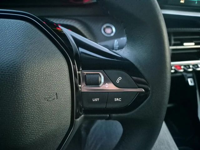 Peugeot E-2008 Active Pack