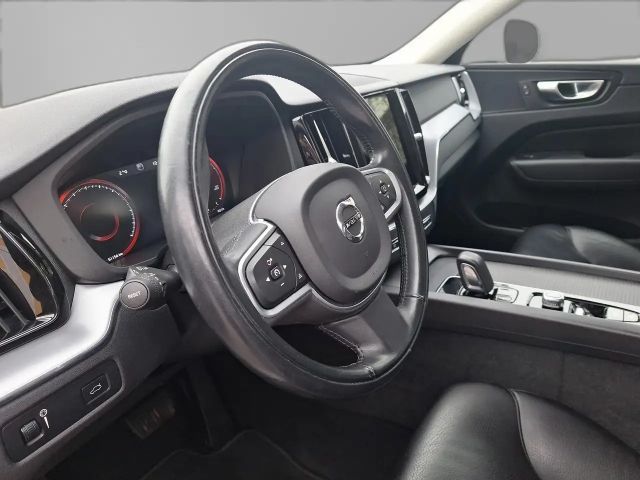 Volvo XC60 AWD Momentum