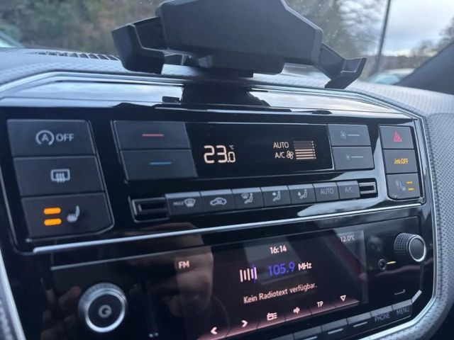 Volkswagen up! Active