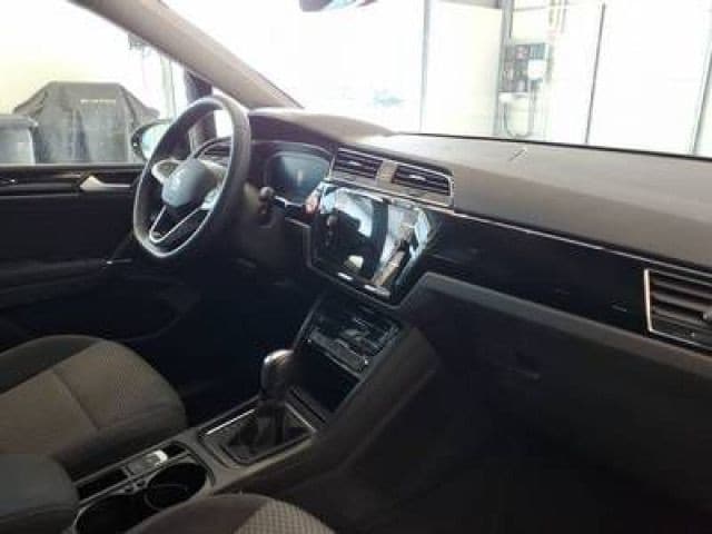 Volkswagen Touran 1.5 TSI DSG R-Line