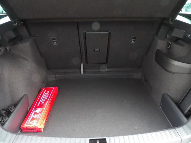 Skoda Karoq DSG,   4 Jahresgarantie 120000KM