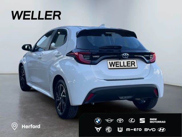 Toyota Yaris Hatchback Hybride Team D