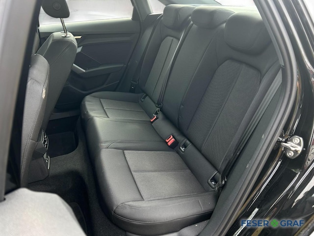 Audi A3 30 TFSI S-Tronic Sedan