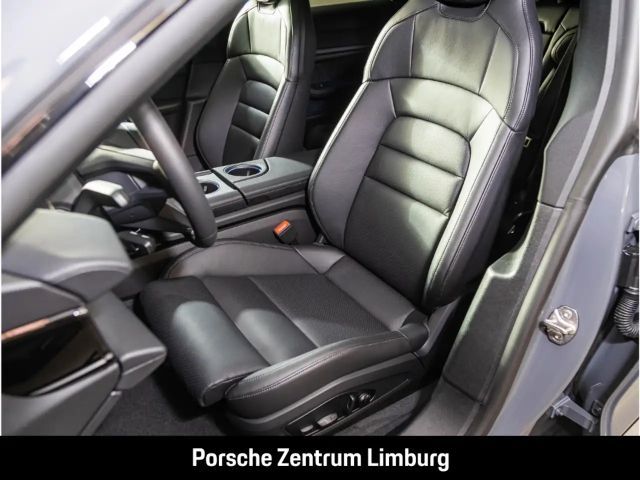 Porsche Taycan 4 Cross Turismo