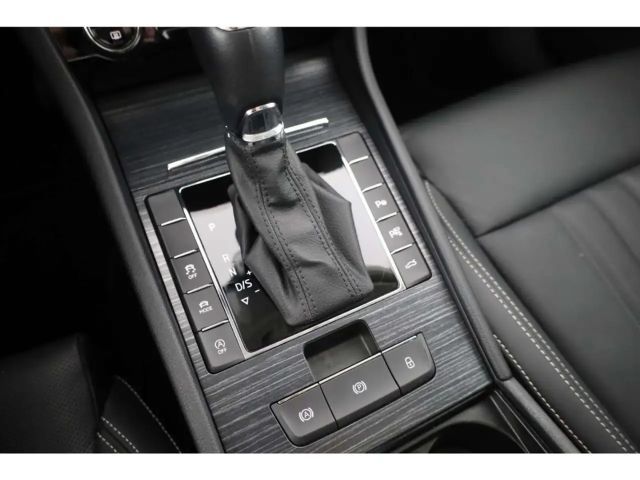 Skoda Superb 2.0 TDI Combi Style Style