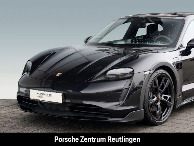 Porsche Taycan 4 Cross Turismo