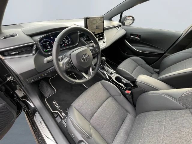 Toyota Corolla Hybride Team D