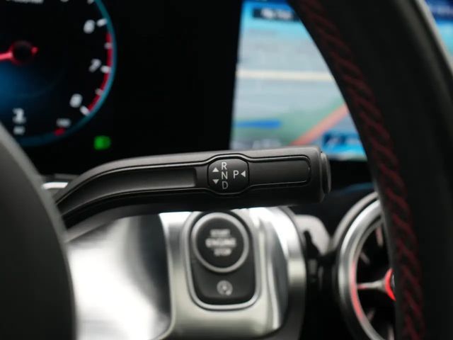 Mercedes-Benz GLB 250 4MATIC AMG Line