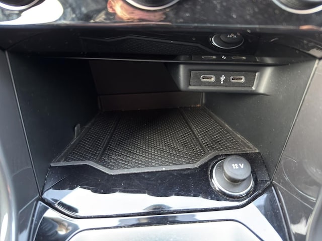 Volkswagen T-Roc 1.5 TSI DSG R-Line