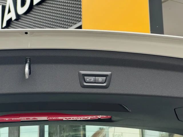 BMW 120 120d M-Sport Sedan