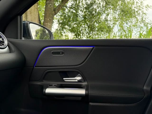 Mercedes-Benz GLA 220 GLA 220 d