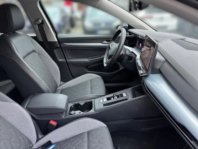 Volkswagen Golf 1.5 eTSI Golf VIII Variant