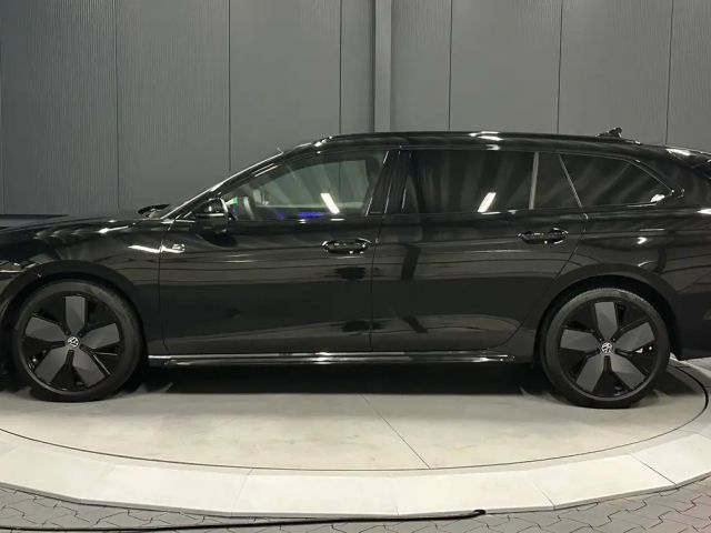 Volkswagen Passat 4Motion R-Line Variant