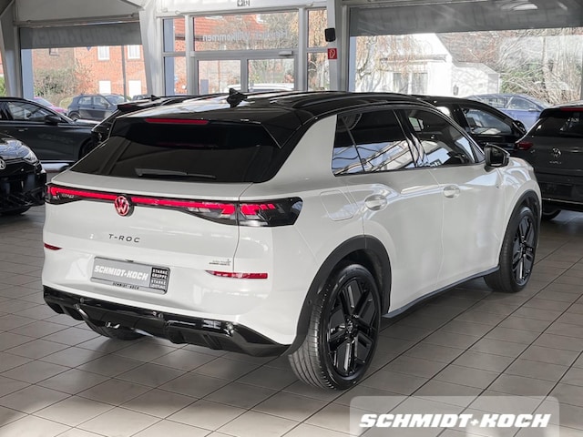 Volkswagen T-Roc 1.5 eTSI DSG R-Line Style