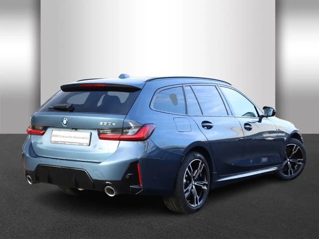 BMW 330 330e M-Sport Touring