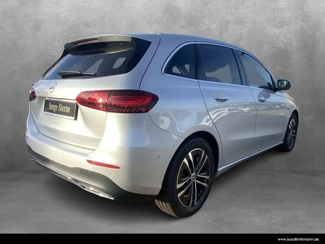 Mercedes-Benz B 200 B 200 d