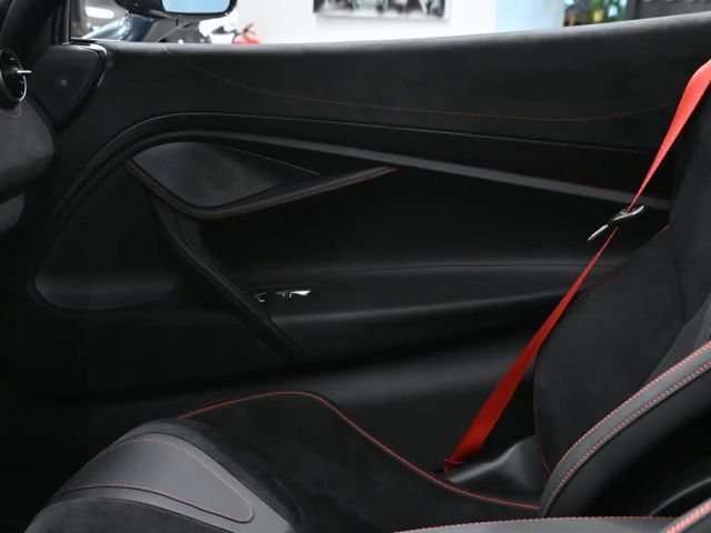 McLaren 720S Spider