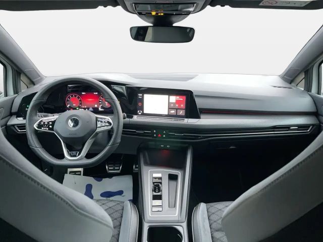 Volkswagen Golf DSG R-Line