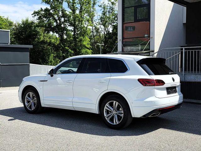 Volkswagen Touareg 4Motion R-Line