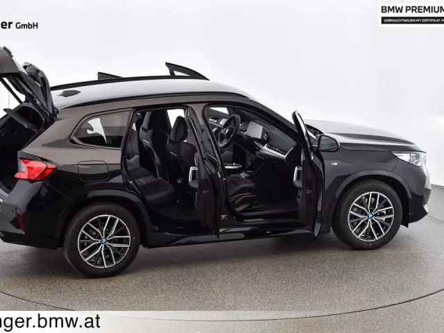 BMW iX1 xDrive30