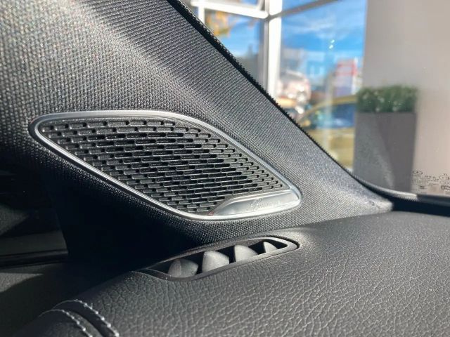 Mercedes-Benz CLA 200 AMG Line Coupé