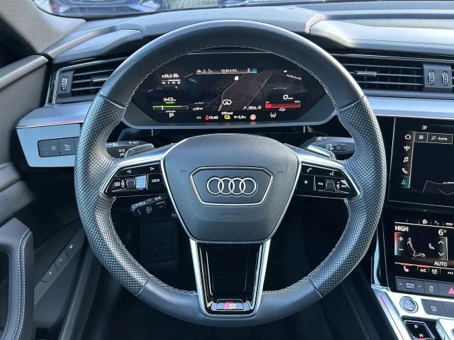 Audi e-tron 55 S-Line