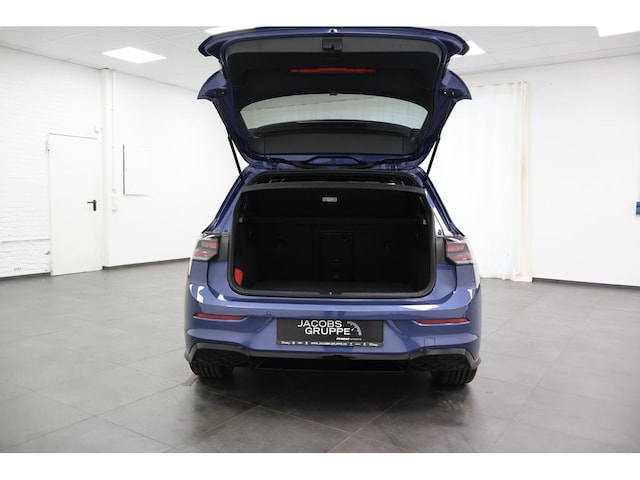 Volkswagen Golf 2.0 TDI DSG Golf VIII R-Line