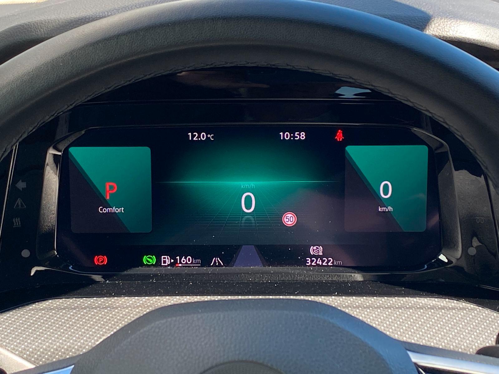 Volkswagen Golf 1.5 eTSI DSG Golf VIII R-Line