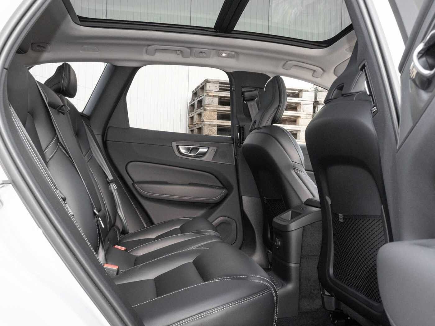 Volvo XC60 AWD Dark Recharge Ultimate