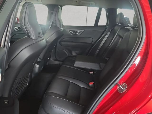 Volvo V60 Cross Country AWD Plus