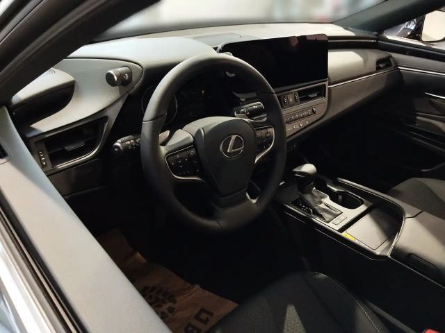 Lexus ES Business Line