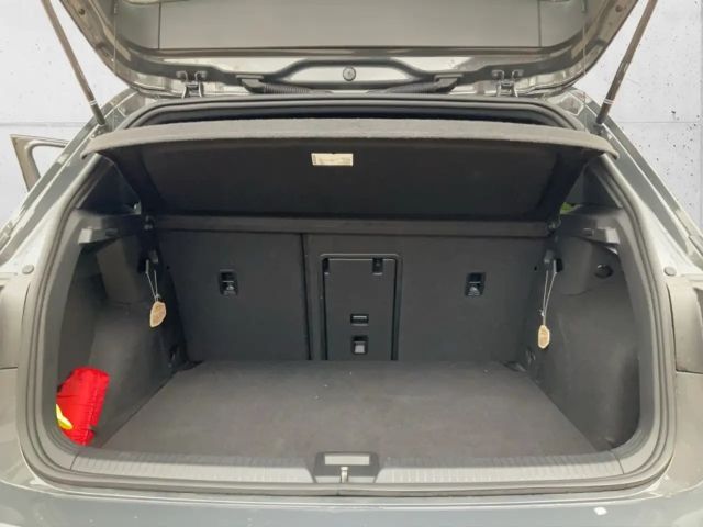 Volkswagen Golf 2.0 TSI Golf VIII