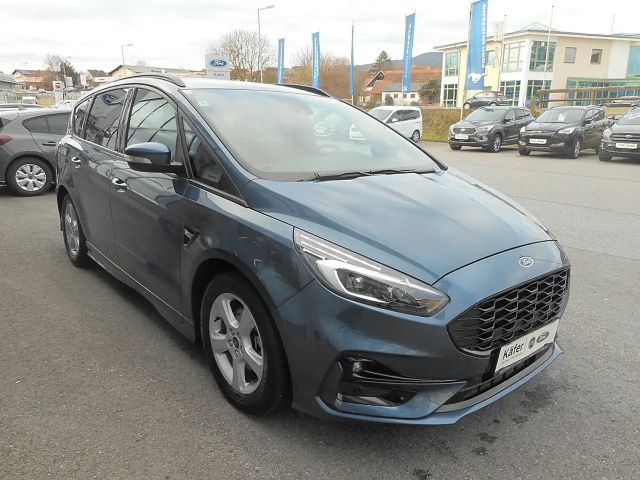 Ford S-Max Titanium