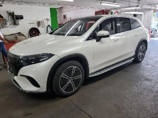 Mercedes-Benz EQS SUV EQS450+ SUV Prem HYPER FondTV Massage DISTR Pano