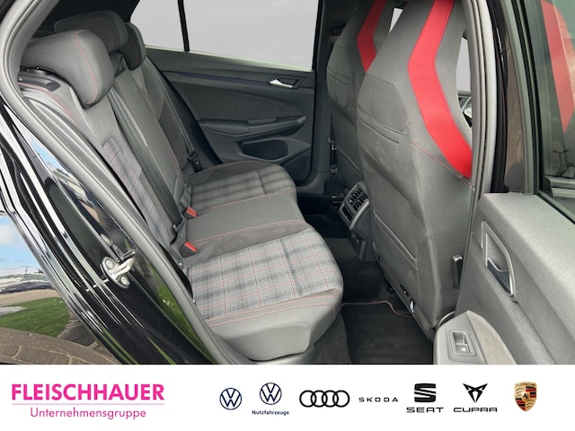 Volkswagen Golf 2.0 TSI DSG Golf VIII