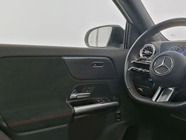 Mercedes-Benz EQA 350 4MATIC AMG Line