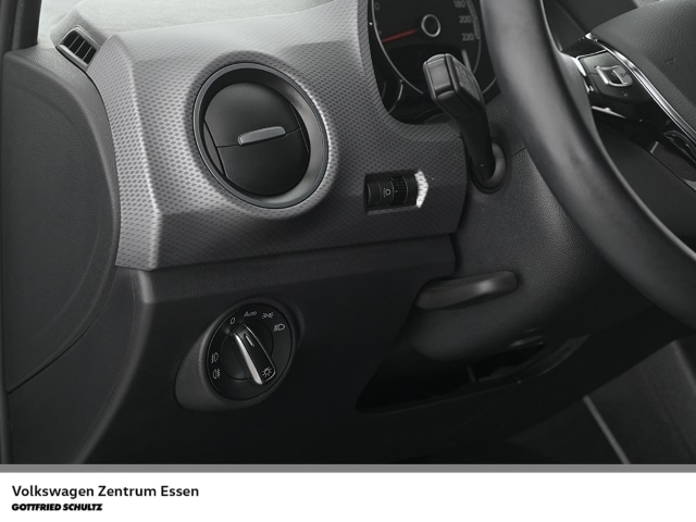 Volkswagen up! Active