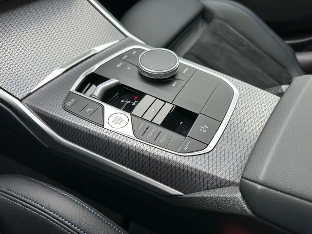 BMW 320 320d M-Sport Sedan xDrive