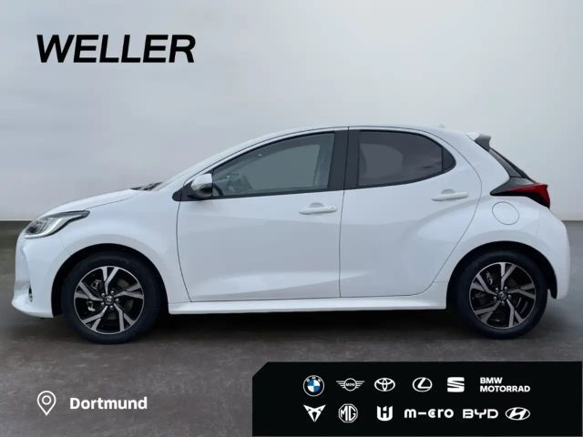 Toyota Yaris Hatchback Hybride Team D