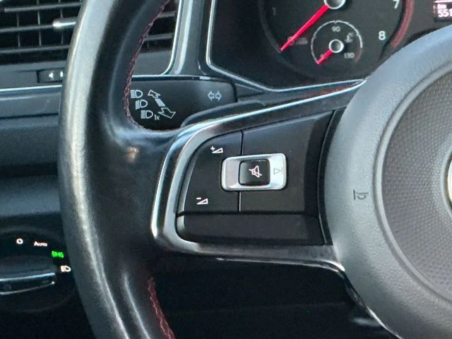 Volkswagen T-Roc 1.5 TSI DSG Sport