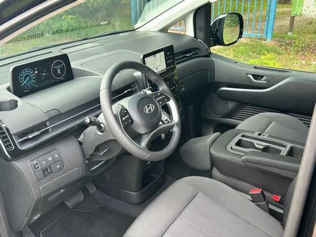 Hyundai Staria Trend