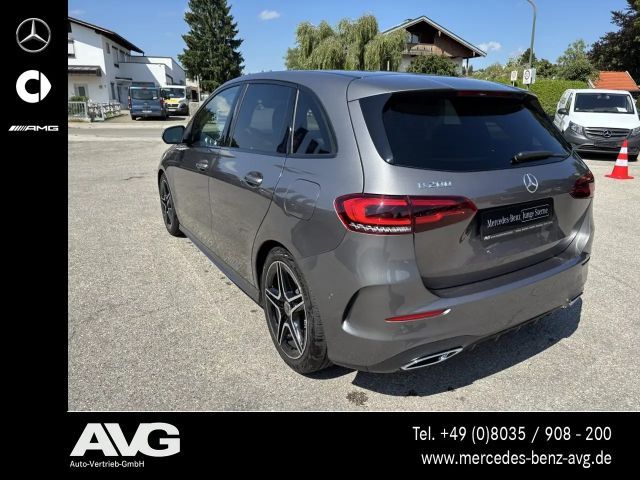 Mercedes-Benz B 200 AMG Line