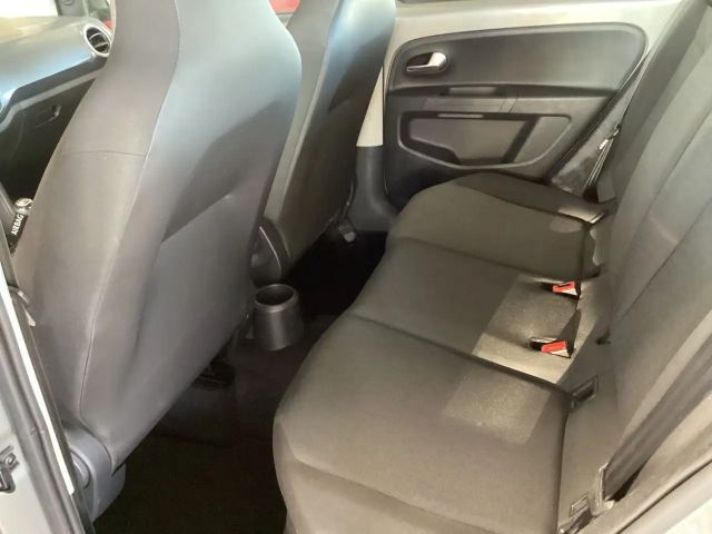 Volkswagen up! Move Move up!