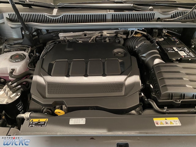 Volkswagen Touran 2.0 TDI DSG R-Line