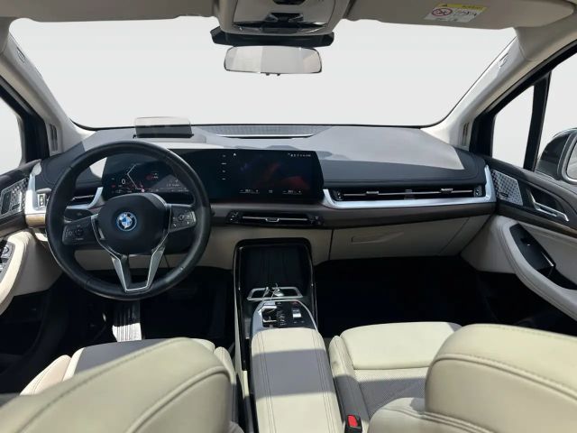 BMW 225 Luxury Line