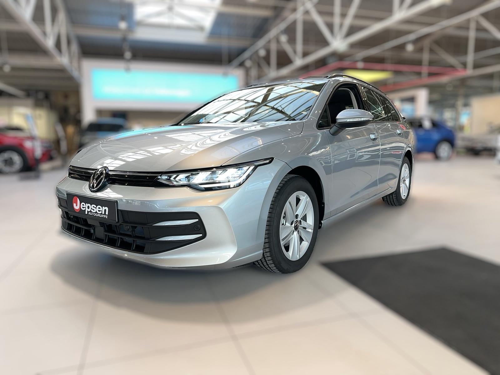 Volkswagen Golf 1.5 eTSI DSG Life Variant