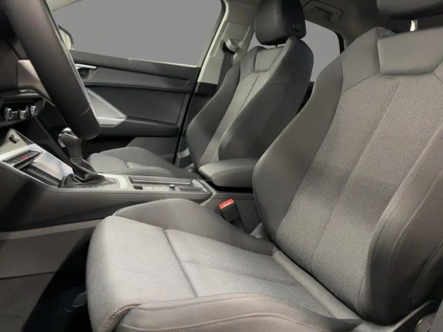Audi Q3 35 TFSI S-Line
