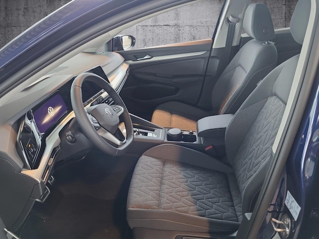 Volkswagen Golf Life Variant