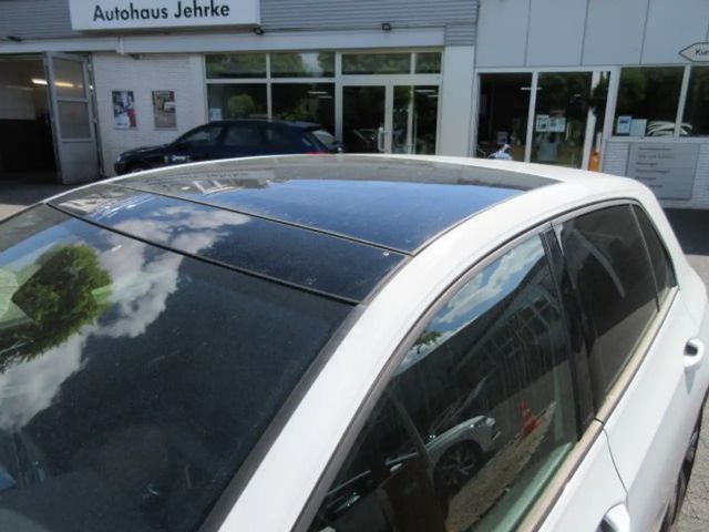 Volkswagen Golf 1.5 TSI IQ.Drive R-Line