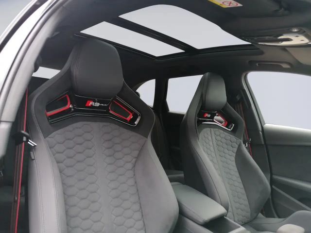 Audi RS4 Competition